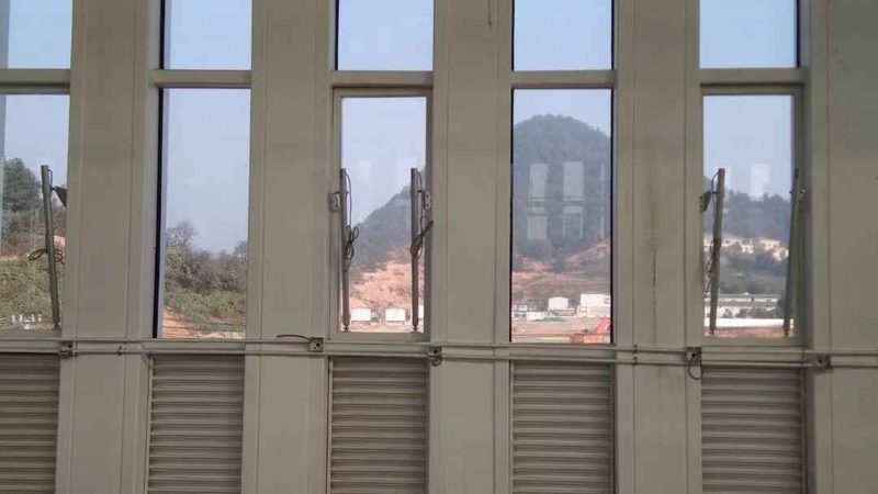 断桥铝门窗五金配件：定制厂家的核心考量