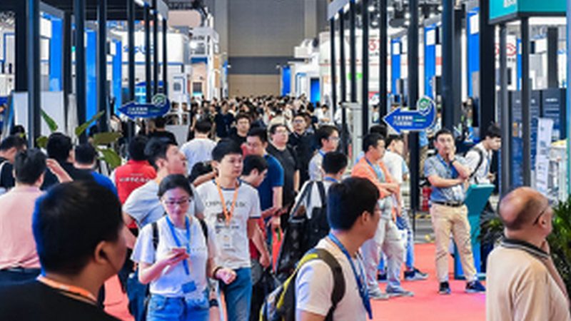 别墅门窗定制五金配件：品质与安全的双重保障**